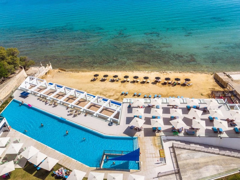 Cavo Orient Beach Hotel