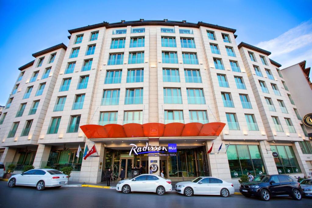 RADISSON BLU PERA
